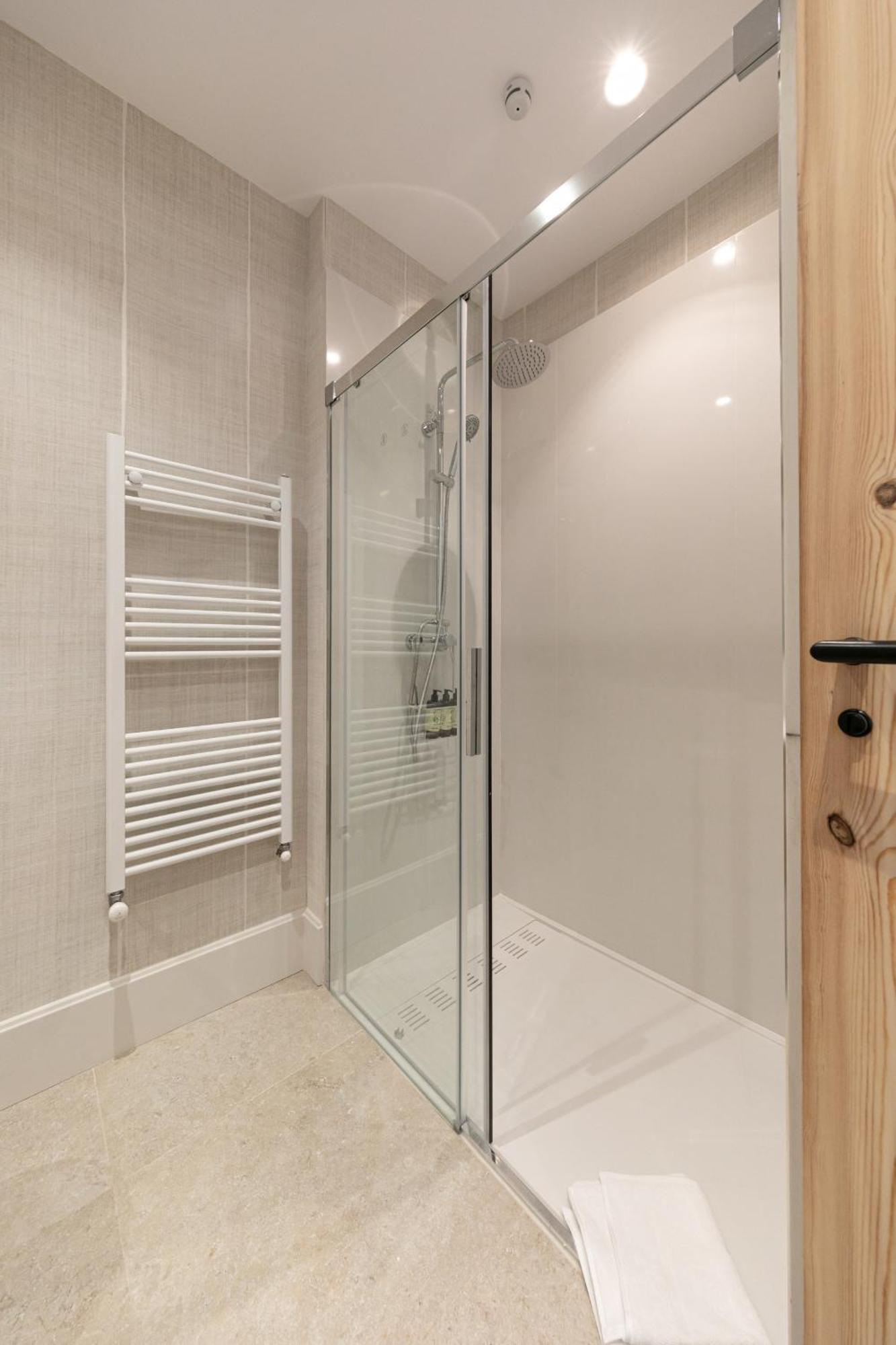 Green-Apartments Reales Atarazanas Suites Sevilla Eksteriør bilde
