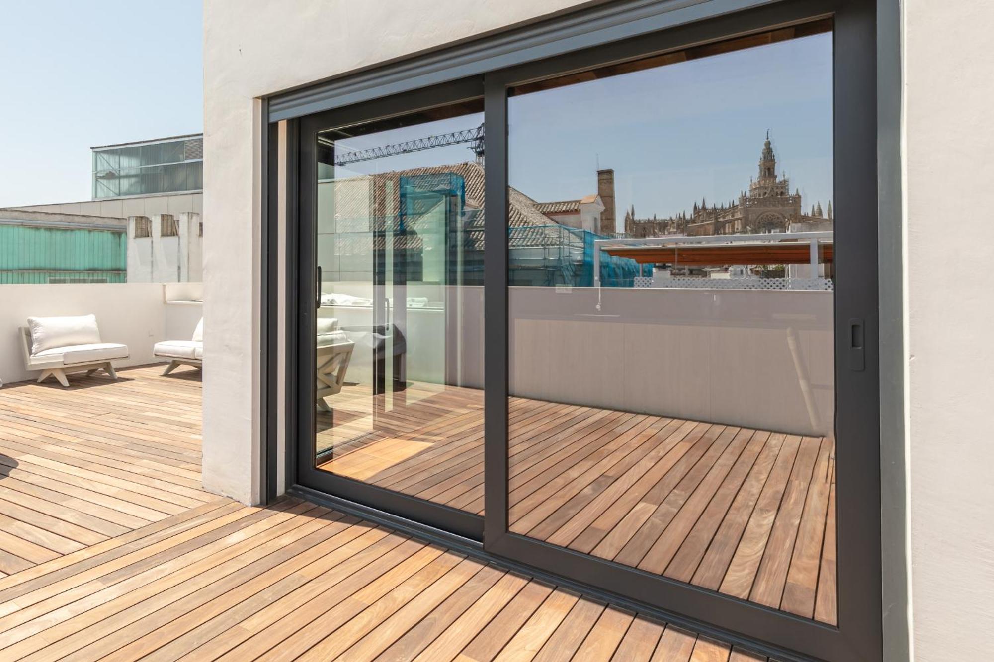 Green-Apartments Reales Atarazanas Suites Sevilla Eksteriør bilde